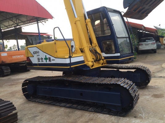 ขาย KOBELCO SK120-1 มาร์คทรี เก่าญี่ปุ่นแท้..สภาพสวย  ..เครื่องปั๊มดี  ระบบคล่อง  สนใจโทร  089-7462641  เจ๊สุวรรณี