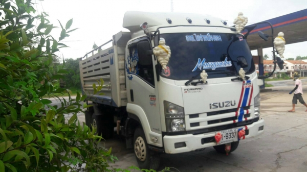 Isuzu 210 ปี55  ติดต่อ  080-1405528