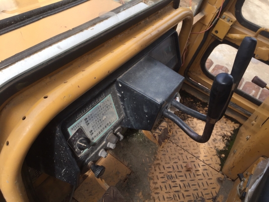 ขายรถแทรกเตอร์ MITSUBISHI  BD2G เก่าญี่ปุ่น มาใหม่จ้า  ตีนเมตร  พร้อมเก๋ง   รถสวย สภาพดี  ชั่วโมงน้อยมาก  สนใจโทร 089-7462641 เจ๊สุวรรณีจ้า...