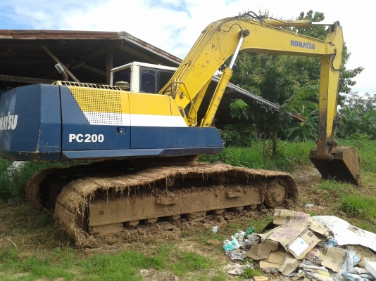 ขายPC200รุ่น5 มีสองคันให้เลือก เอกสารเล่มทะเบียน รถพร้อมใช้สุดๆ