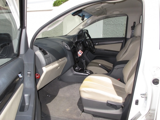 COLORADO 4 ประตู ยกสูง ปี 2014 2.8 LTZ Z71 เกียร์ ออโต้