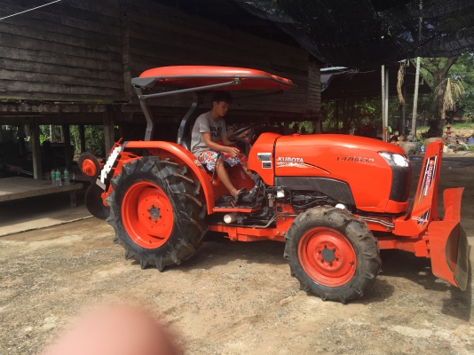 ขายรถไถคูโบต้า L4708SPราคา475000บาท  มีไบมีดตราช้าง และผาน7หนึ่งอัน ไมร์724ช ม พร้อมใช้งานสายๆครับสนใจ โทร0813655997 อำพร พาเจริญ ต วังบัว อ คลองขลุง จ กำแพงเพชร