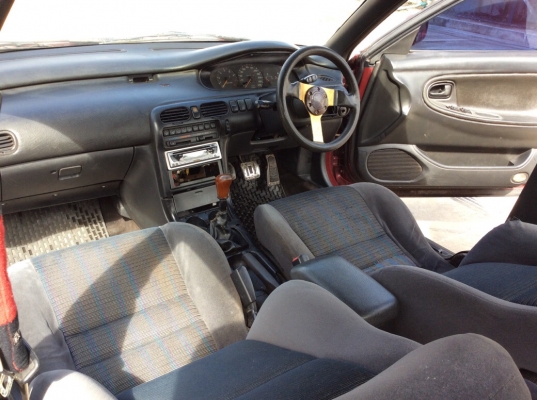 ขายรถมาสด้า โครโนส 5ประตู ปี95 เครื่องหัวฉีด 2.0 เกียร์ธรรมดา เพาเวอร์ กระจกไฟฟ้าทั้งคัน เซ็นทรัลล๊อค ภายในเดิมๆเบาะผ้าเดิมสะอาด แอร์วิทยุCD ตัวถังเดิมไม่มีชนทำสีมาเรียบร้อย แม็กBBS ขอบ17" รถขับกลับได้เลยครับ เอกสารพร้อมขายถูกครับ