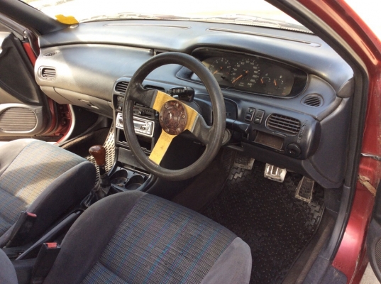 ขายรถมาสด้า โครโนส 5ประตู ปี95 เครื่องหัวฉีด 2.0 เกียร์ธรรมดา เพาเวอร์ กระจกไฟฟ้าทั้งคัน เซ็นทรัลล๊อค ภายในเดิมๆเบาะผ้าเดิมสะอาด แอร์วิทยุCD ตัวถังเดิมไม่มีชนทำสีมาเรียบร้อย แม็กBBS ขอบ17" รถขับกลับได้เลยครับ เอกสารพร้อมขายถูกครับ