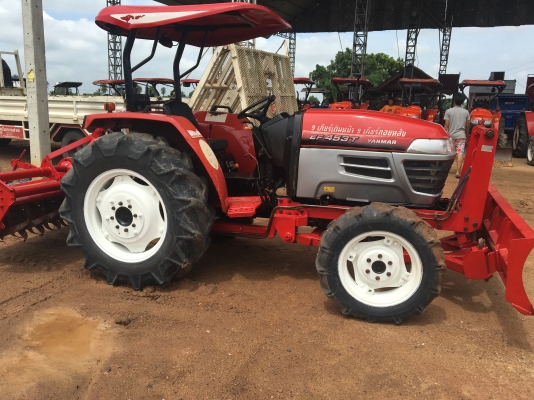 ขายรถไถยันม่าร์453Tราคา320000บาท  มีไบมีดและโลตานี้หนึ่งอัน พร้อมใช้งานสายๆครับสนใจ โทร0813655997 อำพร พาเจริญ ต วังบัว อ คลองขลุง จ กำแพงเพชร ดูสินค้าเพิ่มเติมได้ที่  (http://buasorn.truck2hand.com)