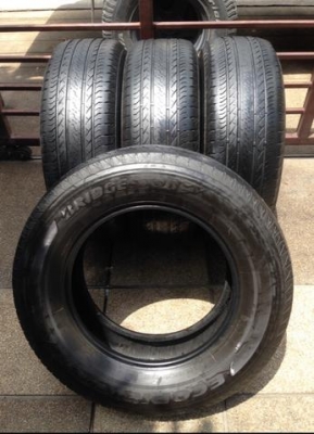ยาง Bridgestone 255 65 17 ปี15 ดอกเยอะ พร้อมใช้งาน ราคาไม่แพง