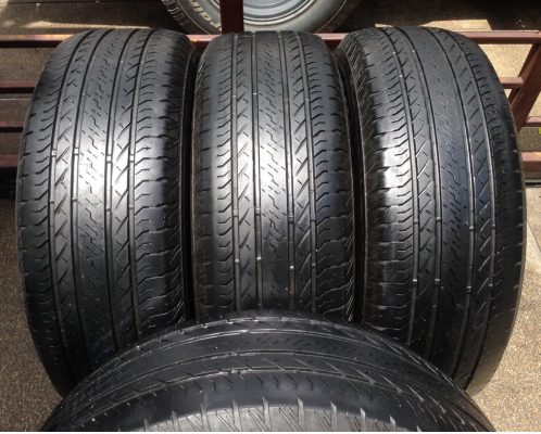 ยาง Bridgestone 255 65 17 ปี15 ดอกเยอะ พร้อมใช้งาน ราคาไม่แพง