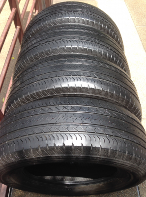 ยาง Bridgestone 255 65 17 ปี15 ดอกเยอะ พร้อมใช้งาน ราคาไม่แพง