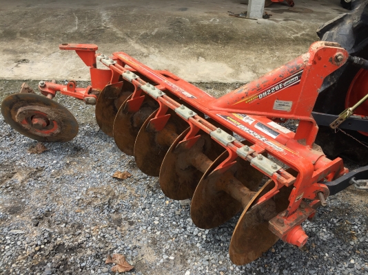 ขายรถไถคูโบต้า L3608(4WD)2เพลา อุปกรณ์ครบ ราคา 298,000 บาท สนใจติดต่อ 081-9136451 คุนโบว์ ขายรถไถคูโบต้า L3608(4WD)2เพลา อุปกรณ์ครบ ราคา 298,000 บาท สนใจติดต่อ 081-9136451 คุนโบว์