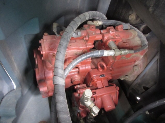 ขาย KOBELCO SK135SR  มาใหม่ สภาพสวย เครื่องปั๊มดี  ระบบคล่อง    พร้อมใช้  สนใจโทร 089-7462641 สุวรรณีจ้า