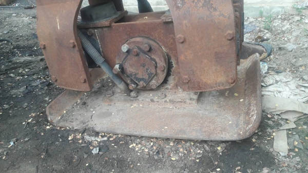 ขาย เครื่องตบดิน บดดิน อัดดิน สำหรับติดรถขุด แบคโฮ PC 60 100 120 200 320 มือสองเก่าญี่ปุ่นแท้