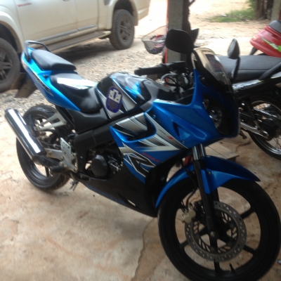 cbr 150 เดิมสดมาก ไมค์แท้20000โล ทบ.เต็มพร้อมโอน  รถจอด อ.จัสตุ  จ.ร้อยเอ็ด