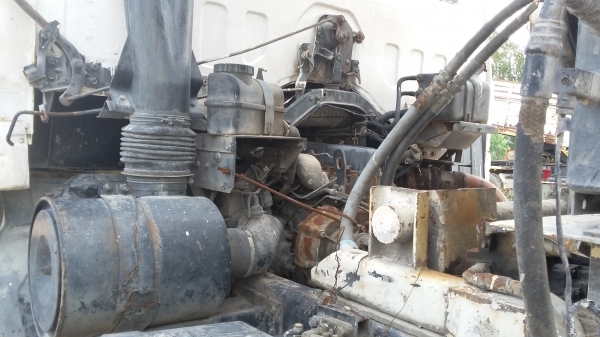 ขายรถโม่ปูน NISSAN EURO1 สนใจติดต่อ 081-1913257