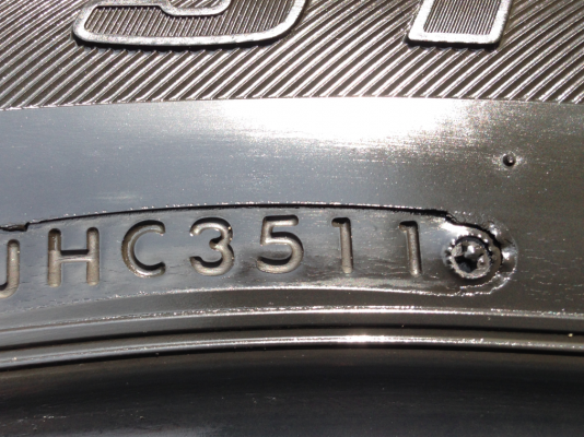 ยาง Bridgestone 245 60 20 ดอกเต็ม ไม่มีปะ พร้อมใช้งาน ราคาไม่แพง