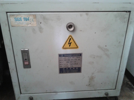 ขายหม้อแปลงไฟฟ้า 380V-200V 40 KVA. ( TAIWAN )