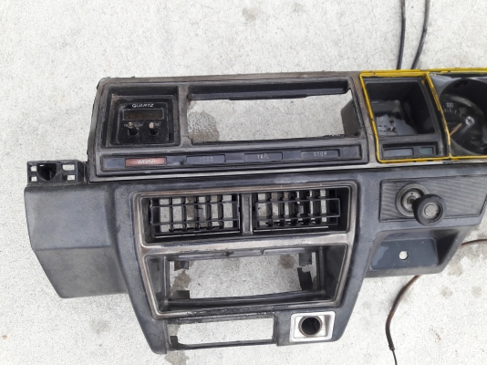 อะไหล่ Nissan Stanza สแตนซ่า มีหน้าปัท เรือนไมล์ หน้ากาก