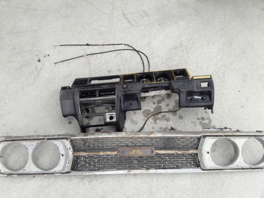 อะไหล่ Nissan Stanza สแตนซ่า มีหน้าปัท เรือนไมล์ หน้ากาก