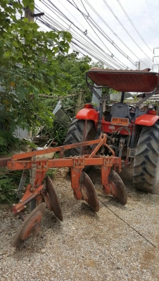 ขายถูกรถไถคูโบต้า 70 แรง สภาพสวยพร้อมใช้ ขายถูกรถไถคูโบต้า 70 แรง สภาพสวยพร้อมใช้