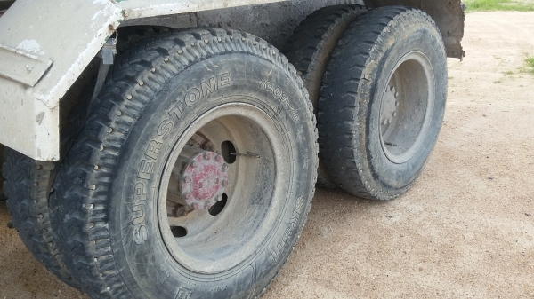 ขายรถโม่ปูน  HINO สนใจติดต่อ 081-1913257 ID LINE sutpat