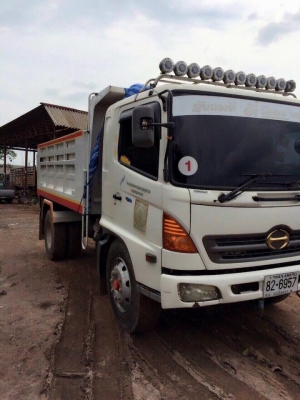 ขายรถบรรทุกหกล้อดัมพ์ Hino FG เครื่อง 212 แรง ปี 49 กระบะดัมพ์ช่วงยาว 4 เมตร ทะเบียนพร้อม