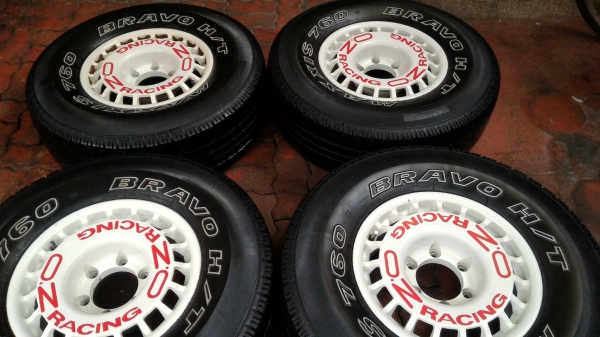 ล้อ OZ racing พร้อมยาง 31 ขอบ 15 ล้อ OZ racing พร้อมยาง 31 ขอบ 15