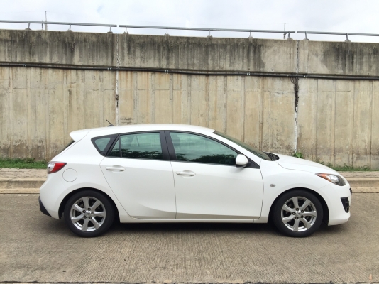 2013 MAZDA 3 1.6V SPORT 5Dr รถสวยมากๆ ไมล์น้อย