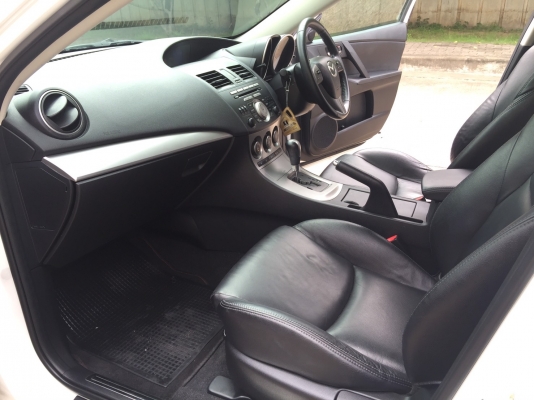 2013 MAZDA 3 1.6V SPORT 5Dr รถสวยมากๆ ไมล์น้อย