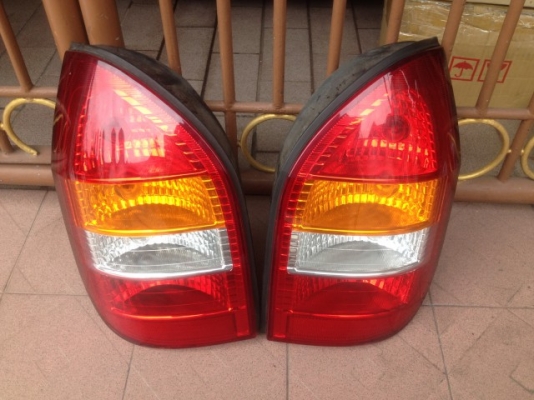 ไฟท้าย CHEVROLET ZAFIRA เก่าญีปุ่นเเท้สภาพสวยๆคู่ละ
