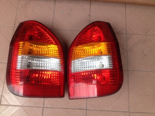 ไฟท้าย CHEVROLET ZAFIRA เก่าญีปุ่นเเท้สภาพสวยๆคู่ละ