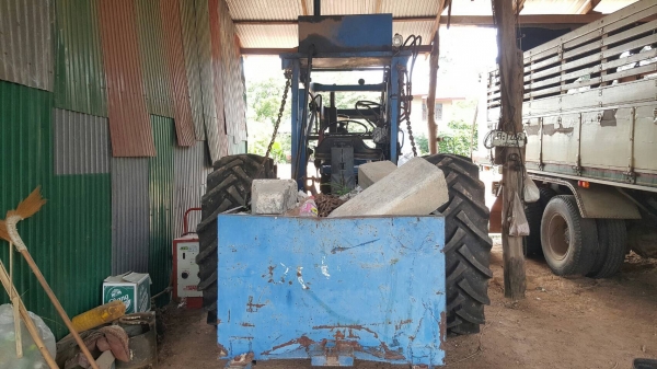 แยกขายเฉพาะคีบอ้อยขาคู่ ของกลกิจ สภาพใช้งานได้ปกติ ปั้มและอุปกรณ์มีให้ครบ