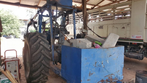 แยกขายเฉพาะคีบอ้อยขาคู่ ของกลกิจ สภาพใช้งานได้ปกติ ปั้มและอุปกรณ์มีให้ครบ