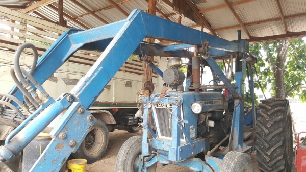 แยกขายเฉพาะคีบอ้อยขาคู่ ของกลกิจ สภาพใช้งานได้ปกติ ปั้มและอุปกรณ์มีให้ครบ