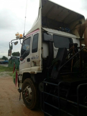 ขาย10ล้อหัวลาก ISUZU DECA 320ปี49 เครื่องเดิม ช่วงล่างดี เอกสารเล่มทะเบียนครบ วิ่งงานทุกวัน แชชซีสวย ขาย10ล้อหัวลาก ISUZU DECA 320ปี49 เครื่องเดิม ช่วงล่างดี เอกสารเล่มทะเบียนครบ วิ่งงานทุกวัน แชชซีสวย