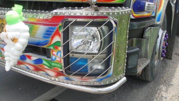 ลดแรงๆ พิเศษสุดๆ จำหน่ายและติดตั้งชุดแต่งรถ10ล้อ 6ล้อ ทุกชนิดโดยช่างมืออาชีพ ราคาโรงงานส่งให้ถึงบ้าน