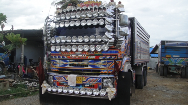 ลดแรงๆ พิเศษสุดๆ จำหน่ายและติดตั้งชุดแต่งรถ10ล้อ 6ล้อ ทุกชนิดโดยช่างมืออาชีพ ราคาโรงงานส่งให้ถึงบ้าน