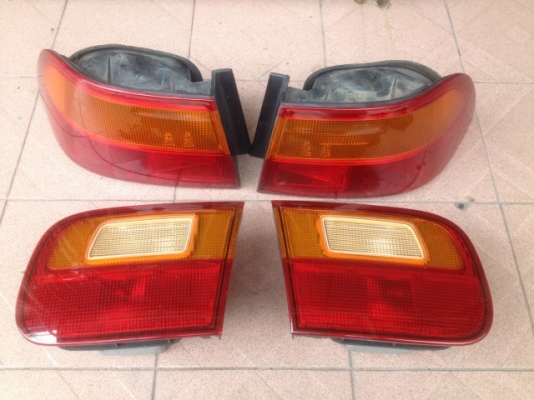 ไฟท้าย HONDA CIVIC 4 DOOR ครบชุดเก่าญี่ปุ่นเเท้สภาพสวยหลอดครบ
