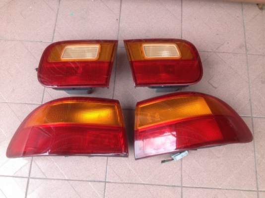 ไฟท้าย HONDA CIVIC 4 DOOR ครบชุดเก่าญี่ปุ่นเเท้สภาพสวยหลอดครบ