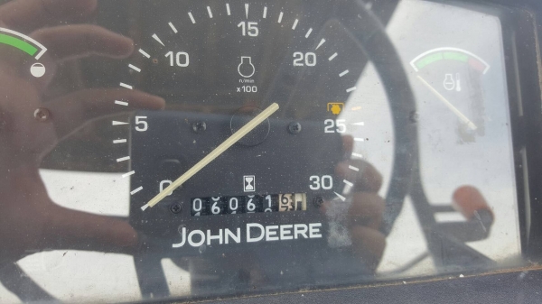 ขาย รถไถ JOHN DEERE 5310 เพลาเดียว ปี 57 สภาพพร้อมใช้งาน เอกสารเล่มทะเบียนครบ อุปกรณ์มีผาน 6 และใบดันหน้า