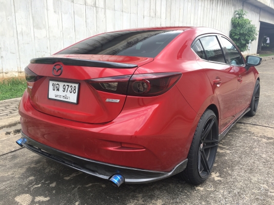 2015 MAZDA 3 2.0S รถสวยจัด ชุดแต่งเต็ม ท๊อปสุดในรุ่น