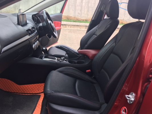 2015 MAZDA 3 2.0S รถสวยจัด ชุดแต่งเต็ม ท๊อปสุดในรุ่น