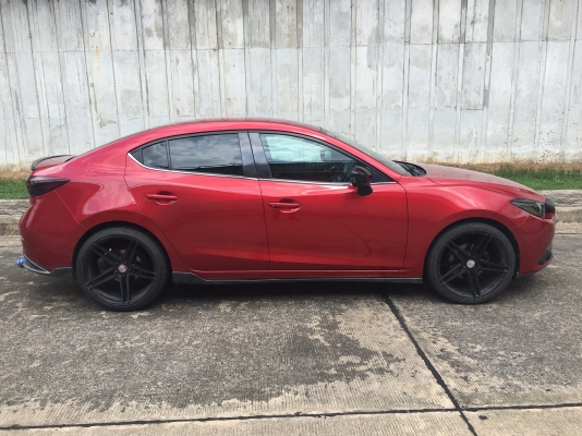 2015 MAZDA 3 2.0S รถสวยจัด ชุดแต่งเต็ม ท๊อปสุดในรุ่น