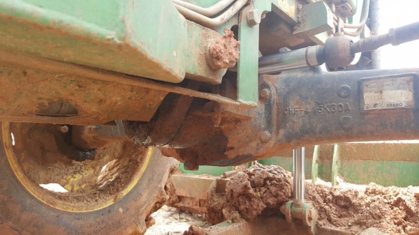 ขาย รถไถ JOHN DEERE 5310 MFWD 2 เพลา คานหน้า CARRARO สภาพสวยพร้อมใช้งาน อุปกรณ์มีใบดันหน้า และผาน 3