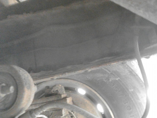 รถอีซูซุ 10  ล้อ ตู้เย็น FVM 195 แรงม้า.     สนใจติดต่อ  081 - 6079515