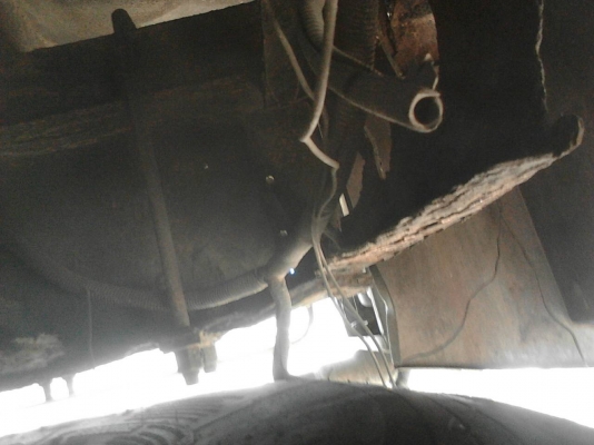 รถอีซูซุ 10  ล้อ ตู้เย็น FVM 195 แรงม้า.     สนใจติดต่อ  081 - 6079515