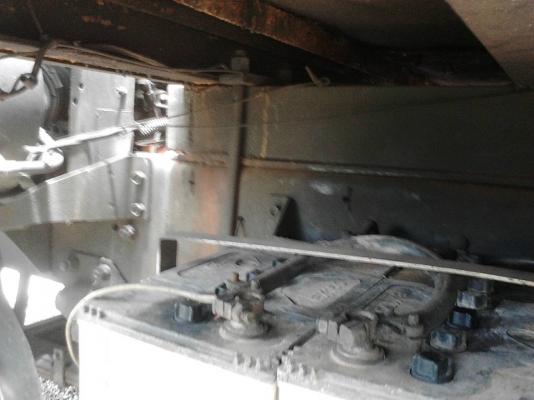 รถอีซูซุ 10  ล้อ ตู้เย็น FVM 195 แรงม้า.     สนใจติดต่อ  081 - 6079515