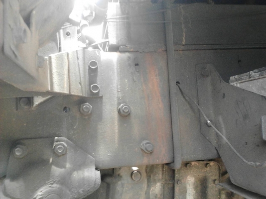 รถอีซูซุ 10  ล้อ ตู้เย็น FVM 195 แรงม้า.     สนใจติดต่อ  081 - 6079515