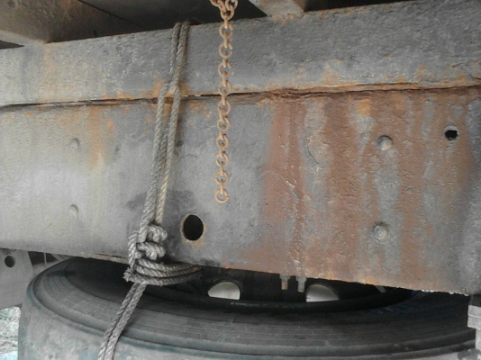 รถอีซูซุ 10  ล้อ ตู้เย็น FVM 195 แรงม้า.     สนใจติดต่อ  081 - 6079515