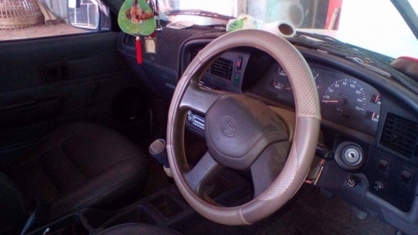 ขายรถโตโยต้า 4 ประตูรถบ้านสภาพดี  รถบ้าน