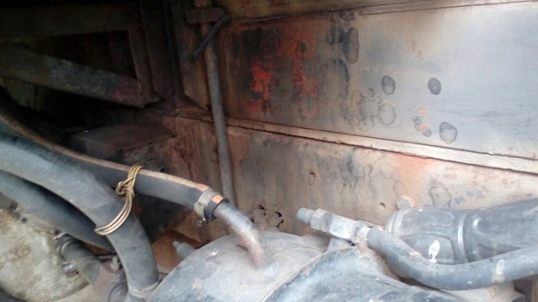 รถฮีโน่ 6 ล้อดั้ม FF 168 แรงม้า. ปี 33.    สนใจติดต่อ  081 - 6079515