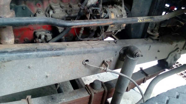 รถฮีโน่ 6 ล้อดั้ม FF 168 แรงม้า. ปี 33.    สนใจติดต่อ  081 - 6079515